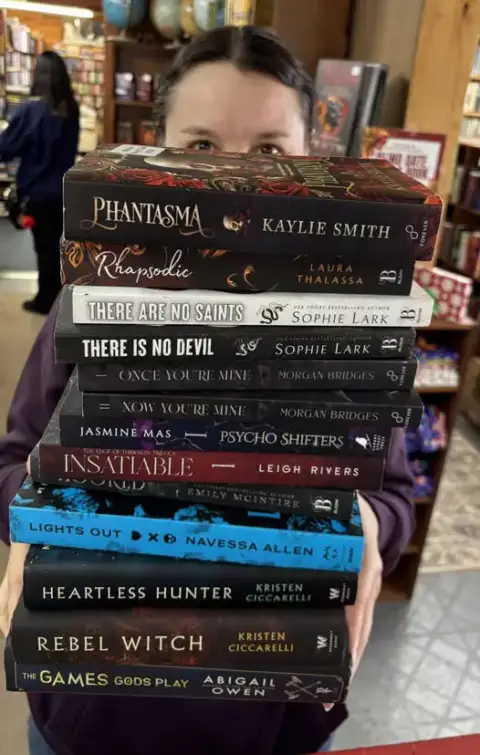 583733398 1162076896037707 8596593153133351516 N Copy